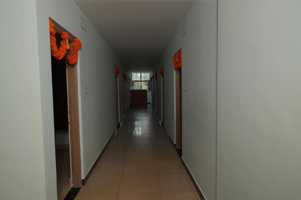 ホテルShree Manjushree Residency ウドゥピ エクステリア 写真